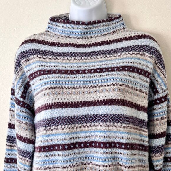 Ann Taylor Mock Neck Sweater Fair Isle Winter Blue Gray Maroon Shimmer Size M - Picture 4 of 11